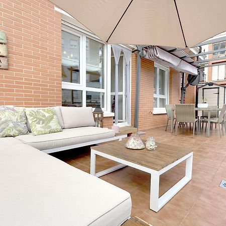 カストロ・ウルディアレスApartamento Con Gran Terraza En El Centroアパートメント エクステリア 写真